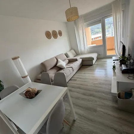 Acogedor Con Bonitas Vistas. E-bi-609