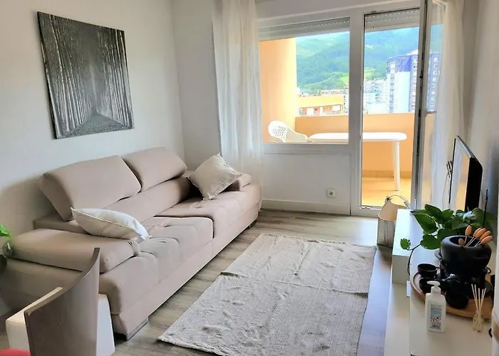 Acogedor Con Bonitas Vistas. E-bi-609